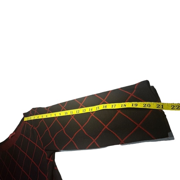 Cut Loose Diamond A-line Boatneck Top  Size L Black Red Holiday Plaid 6816552 - Picture 6 of 11